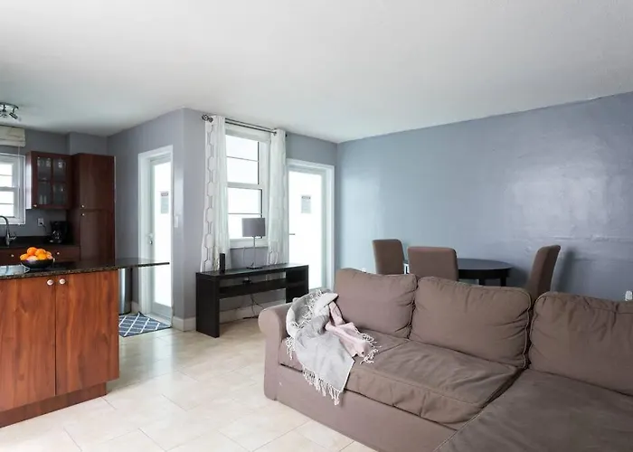 South Beach One Bedroom Condo With Parking Spot